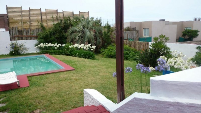 Casa en alquiler con piscina en Montoya